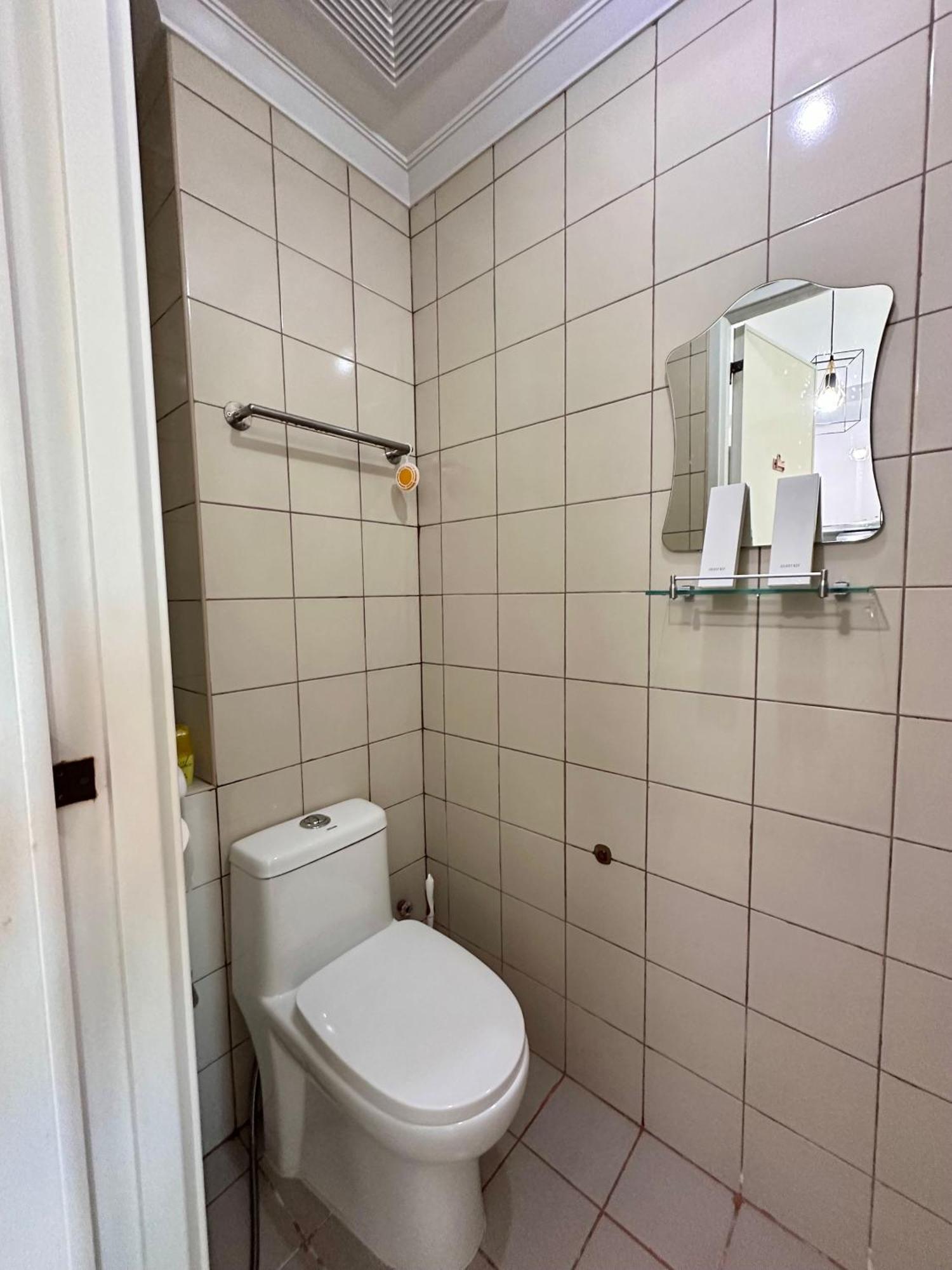Studio One Condominium, Alabang - Bluu - Fiber Wi-Fi, Netflix-Ready Muntinlupa City Bagian luar foto